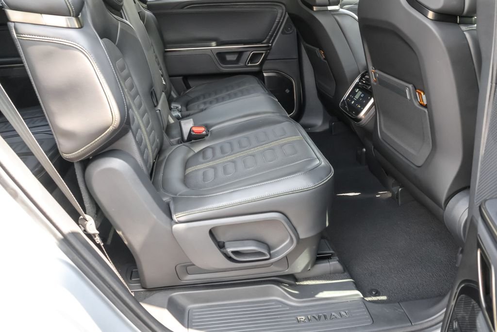 Used 2024  Rivian Adventure Dual Motor Max Pack image 32