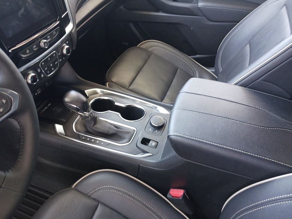 Used 2022 Black Chevrolet Premier image 11