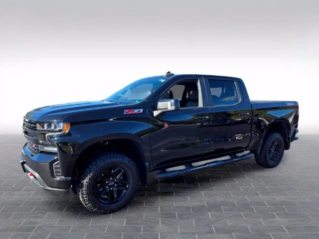 Used 2021 BLACK Chevrolet LT Trail Boss image 3