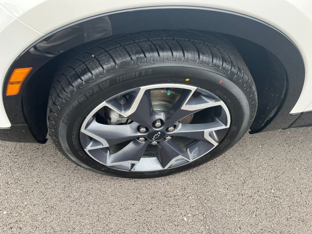 Used 2021 Beige Chevrolet RS image 9