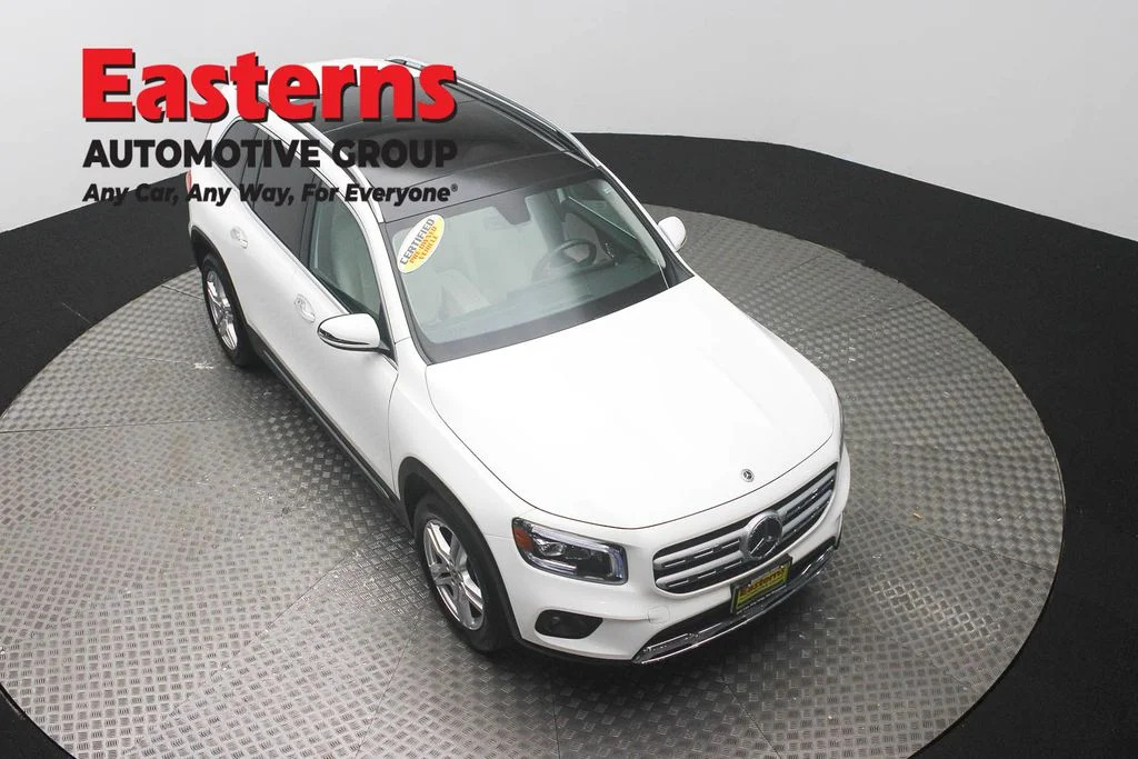 Used 2021 White Mercedes-Benz GLB 250 image 3