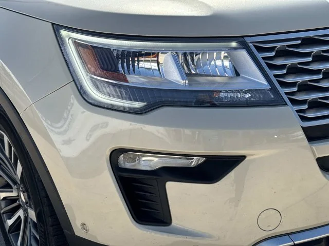 Used 2018 Silver Ford Platinum image 2