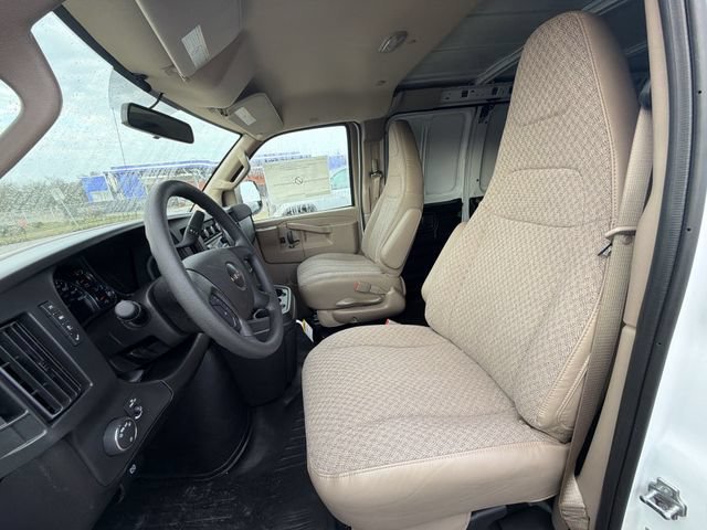New 2026 Summit White GMC Work Van image 11
