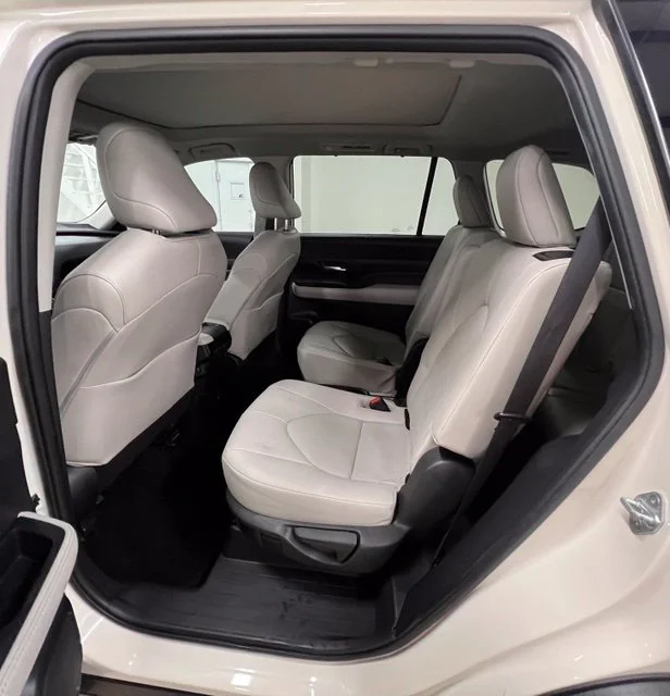 Used 2024 White Toyota XLE image 25