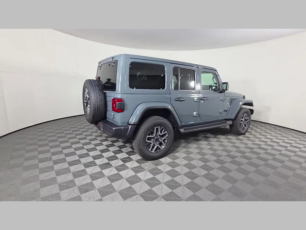 New 2026 Anvil Clear-Coat Exterior Paint Jeep Sahara image 27