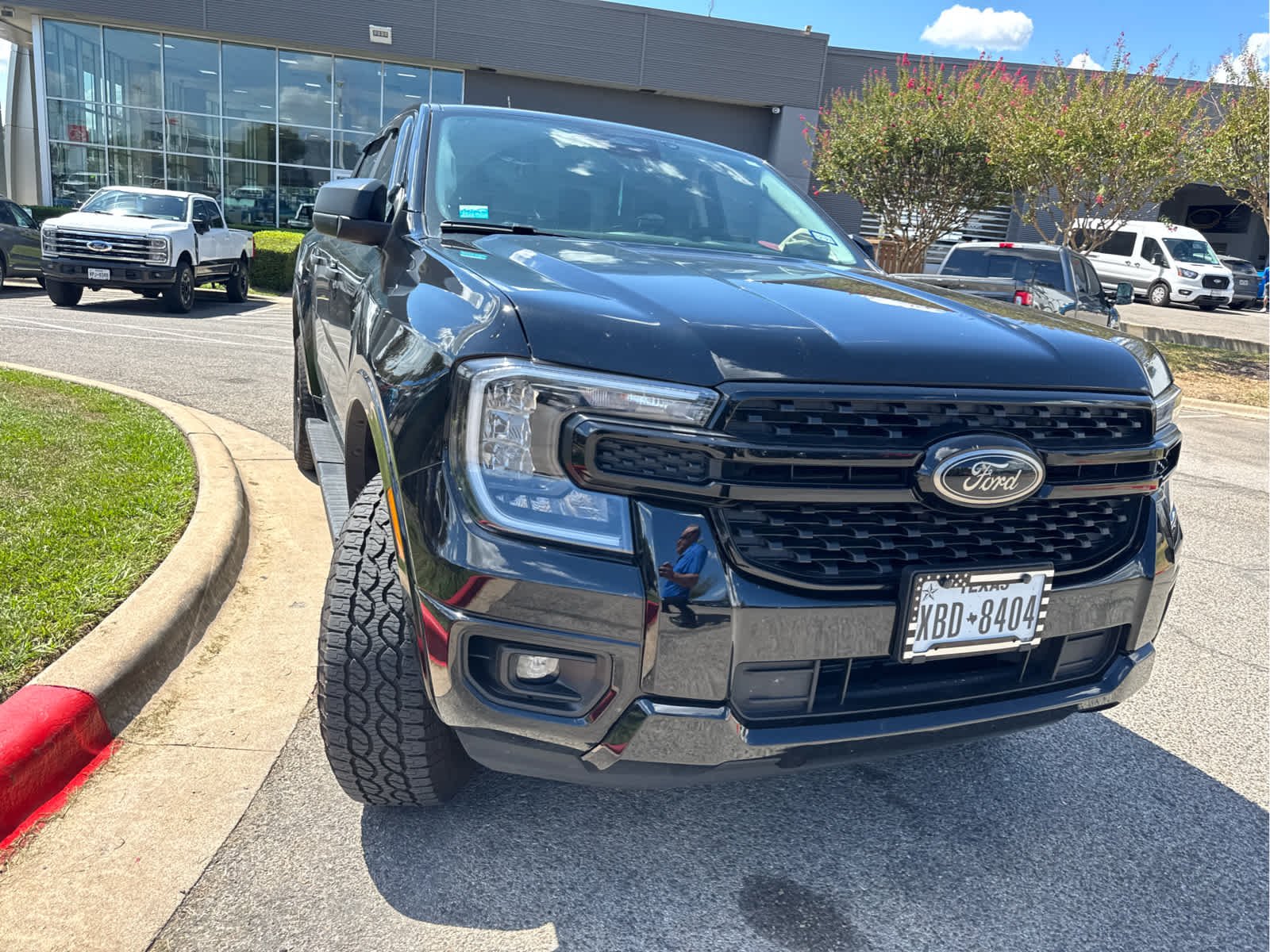 Used 2025 Shadow Black Ford XLT image 3