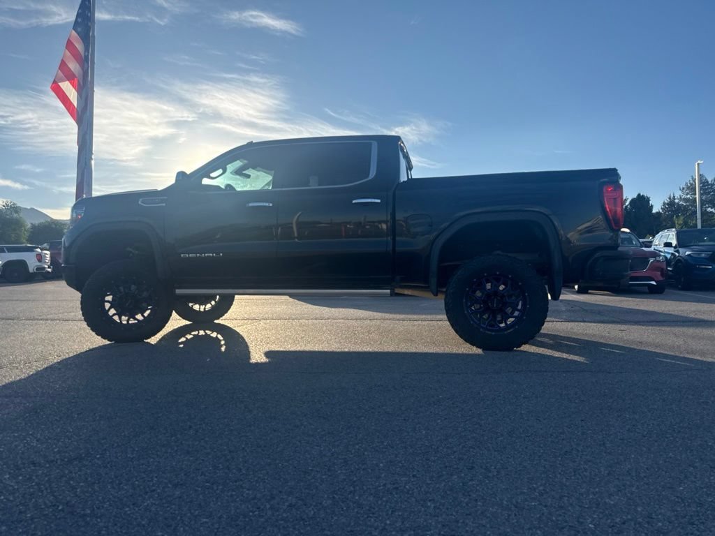 Used 2019 Onyx Black GMC Denali image 13