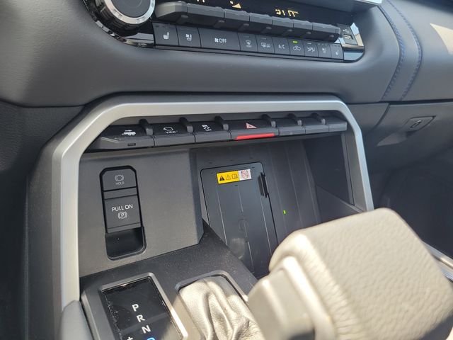 Used 2023 Wind Chill Pearl Toyota Platinum image 25