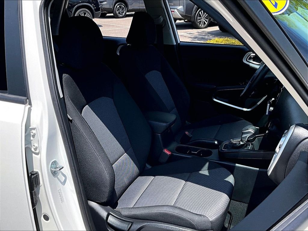 Used 2023 White Kia LX image 11