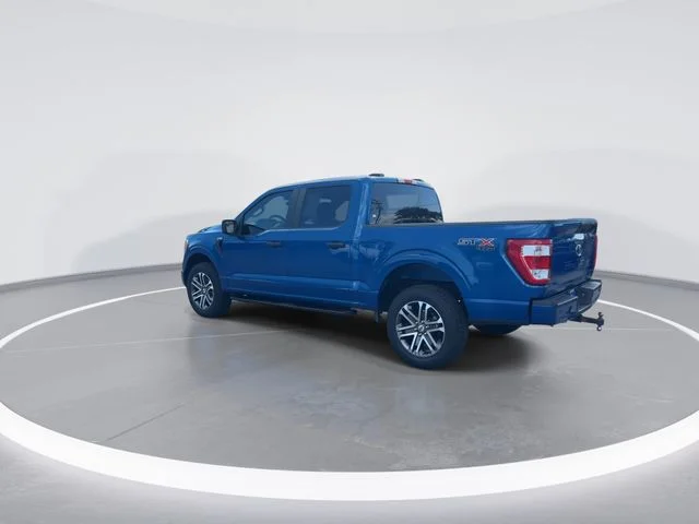 Used 2022 Blue Ford XL image 5