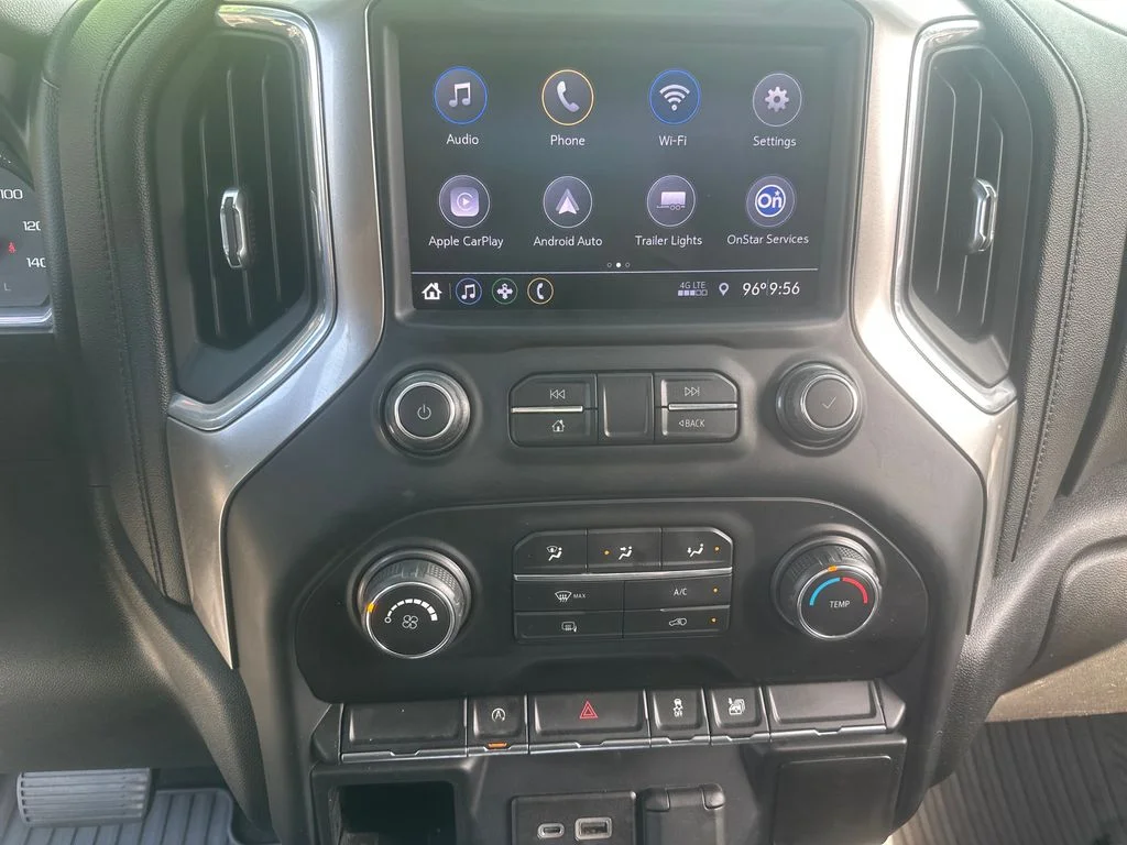 Used 2020 White Chevrolet LT image 11