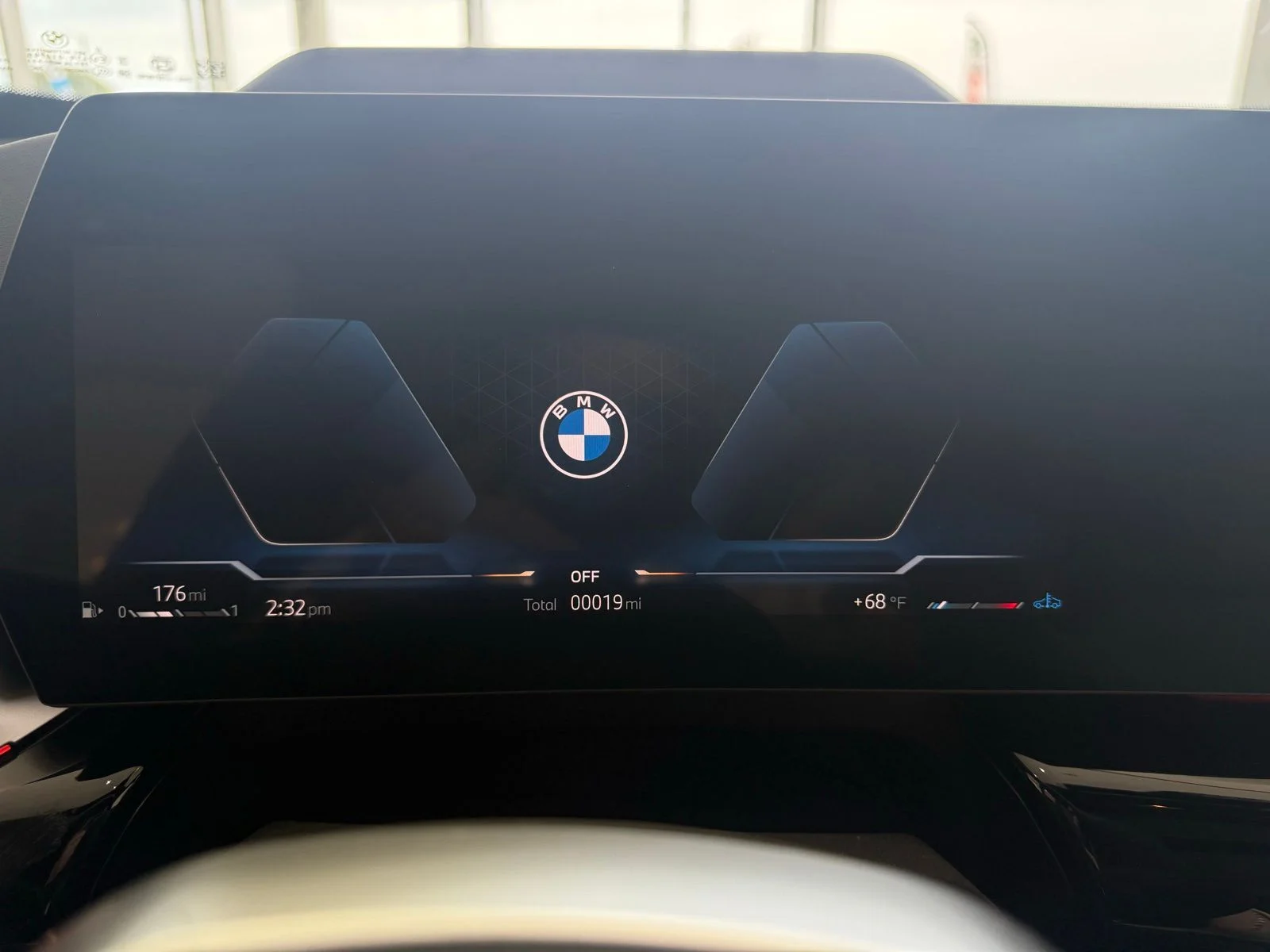 New 2026 Cape York Green Metallic BMW xDrive28i image 13