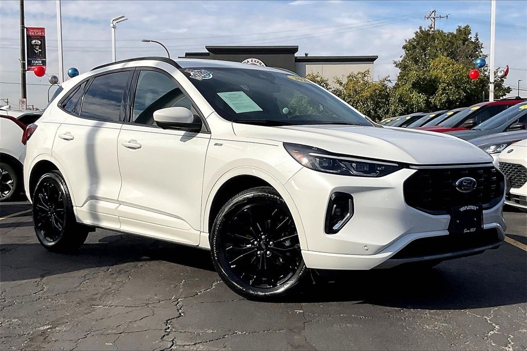 2023 FORD ESCAPE - Image 31