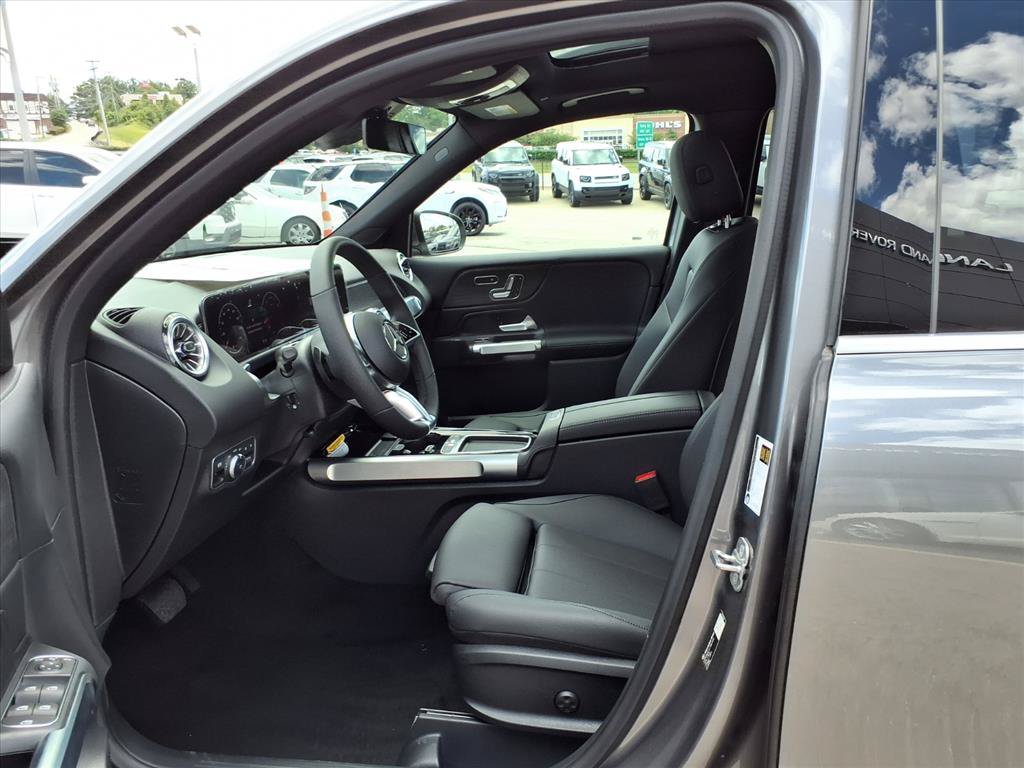 New 2026 Mountain Grey Met Mercedes-Benz GLB 250 image 11