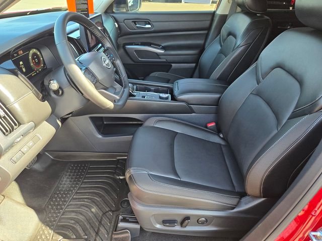Used 2026 Red Nissan SL image 11
