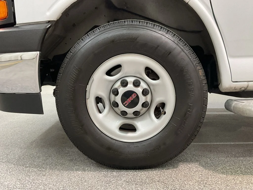 Used 2024 Summit White GMC Work Van image 28