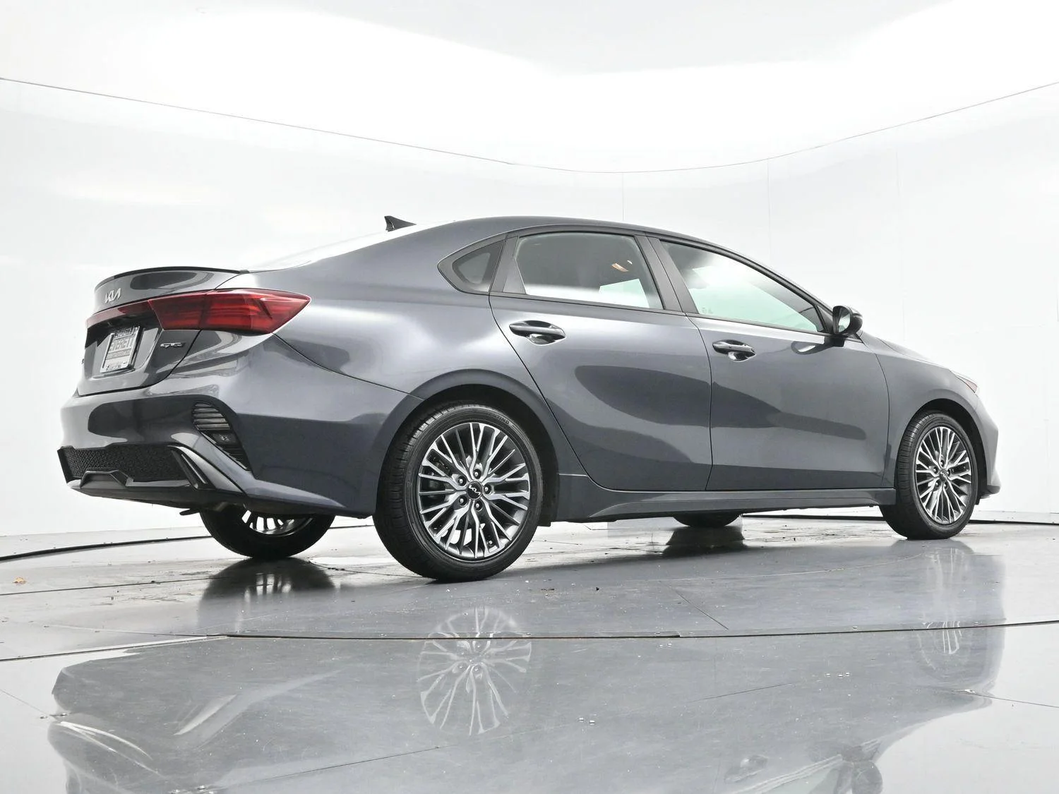 Used 2022 Gravity Gray Kia GT-Line image 48