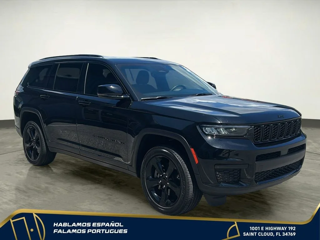 Used 2024 Black Jeep Altitude X 4x4 image 8