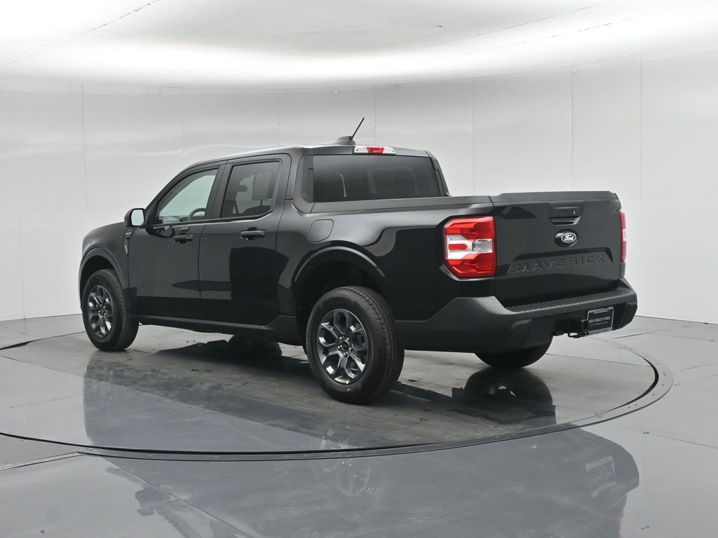New 2026 Shadow Black Ford XLT image 30