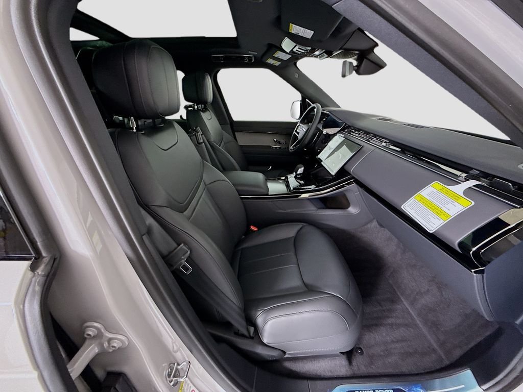 New 2026 Borasco Grey Land Rover Dynamic SE image 22