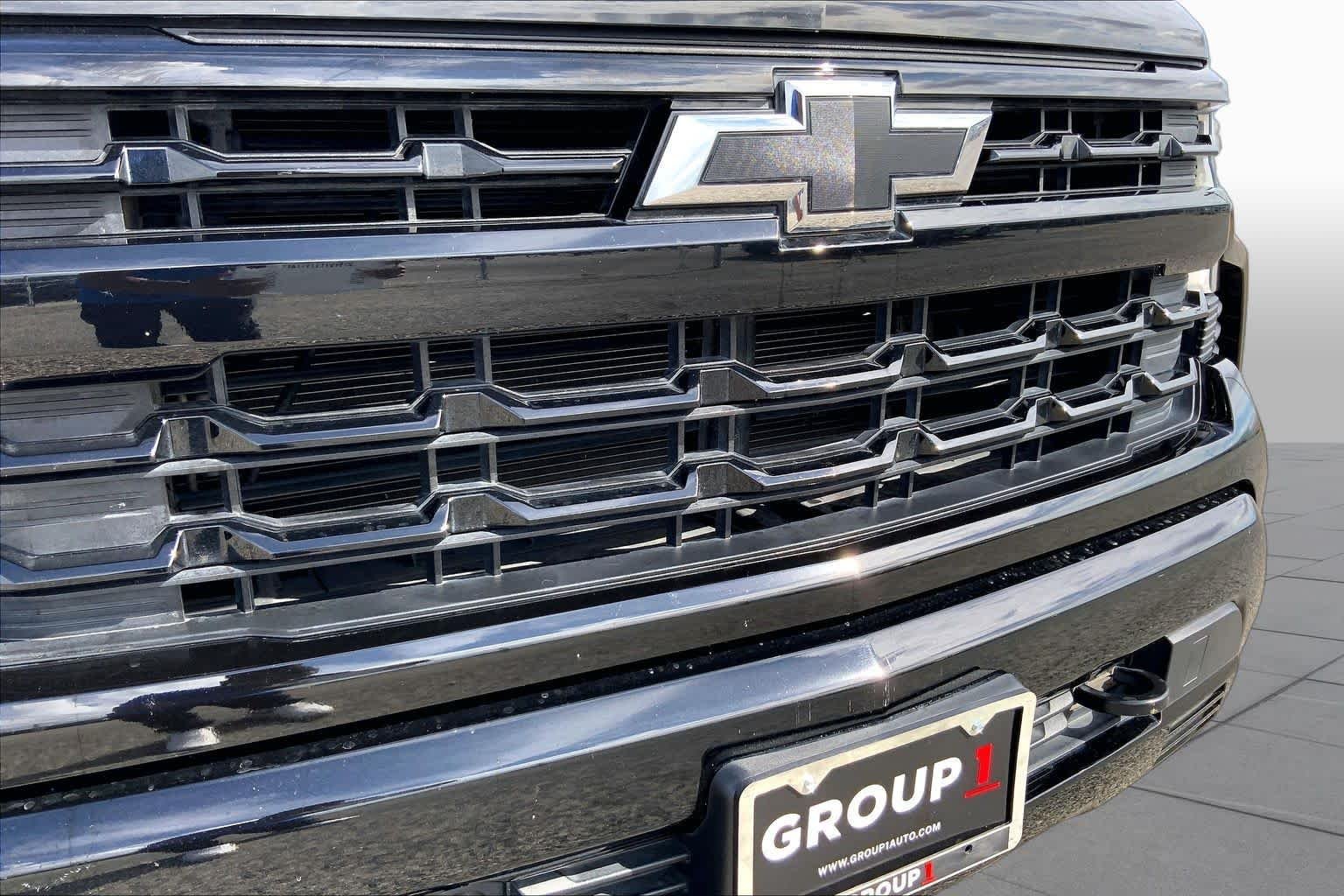 Used 2023 Black Chevrolet RST image 29