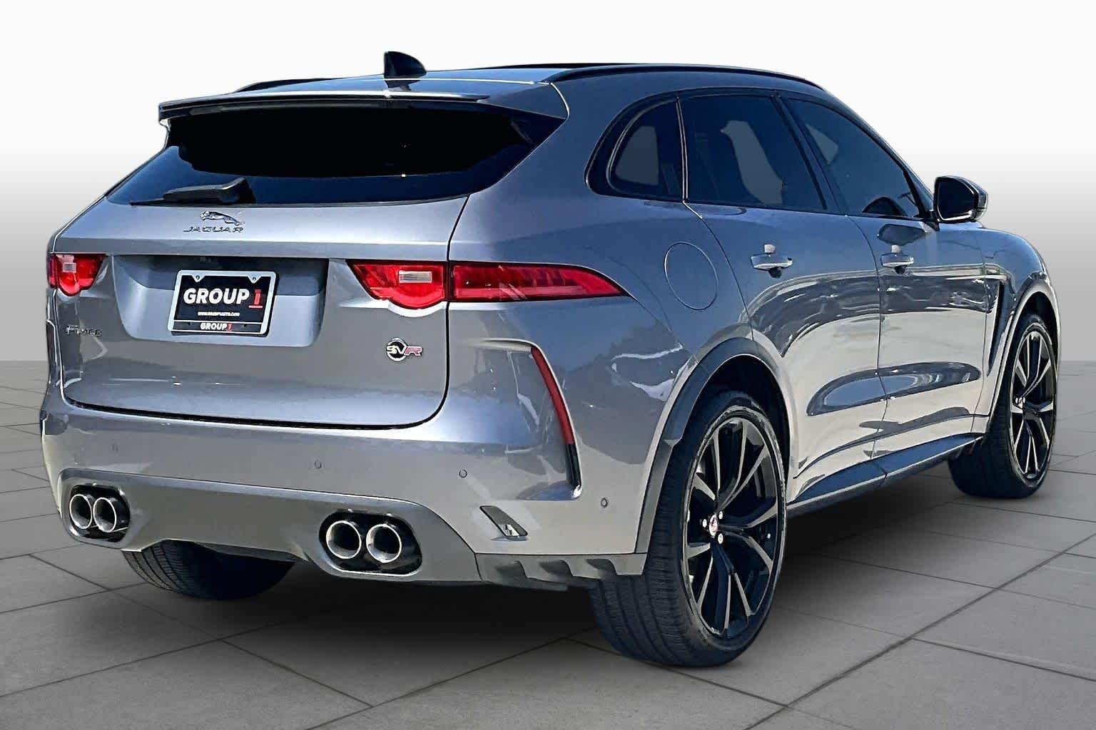 Used 2020 Eiger Grey Metallic Jaguar SVR image 13
