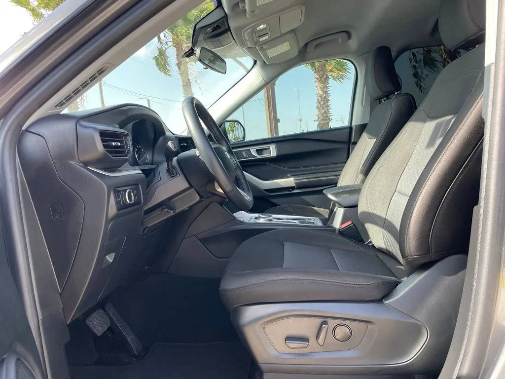 Used 2024 Gray Ford XLT image 19