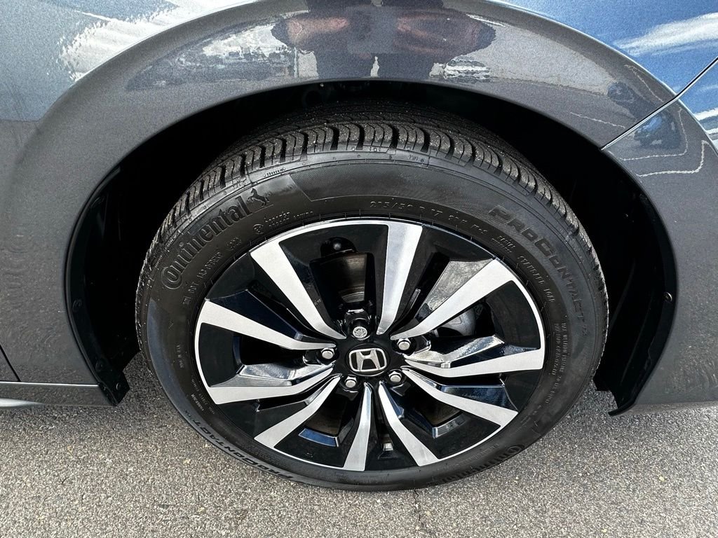 2024 Honda Civic Hatchback EX-L - Photo 7