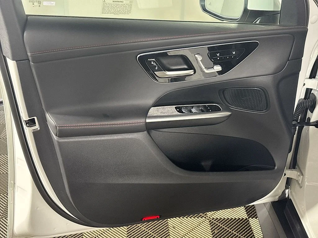 Used 2024  Mercedes-Benz GLC 43 AMG® image 10