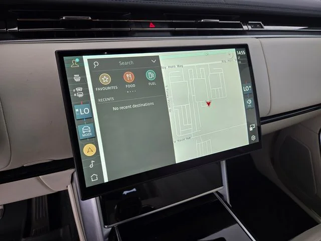 New 2026 Ionian Silver in Gloss finish Land Rover SE image 22