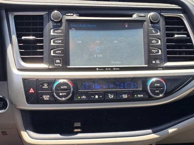 Used 2017 Celestial Silve Toyota Limited image 28