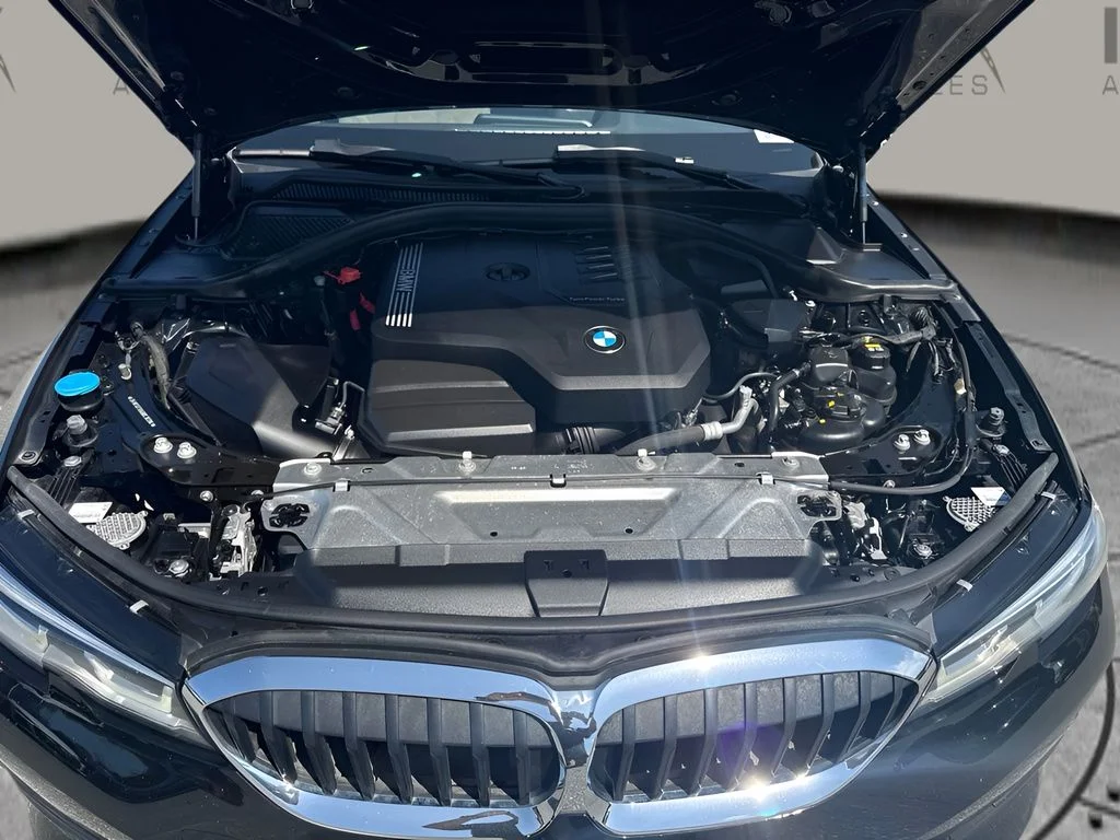Used 2022 Black BMW 330i xDrive image 19