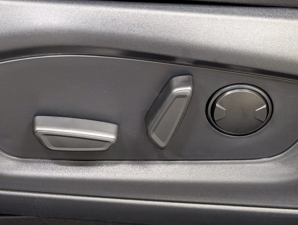 New 2027 Carbonized Gray Metallic Ford Active image 11