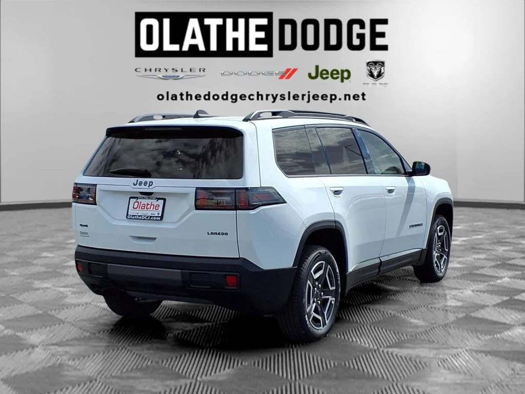 New 2026 Bright White Clearcoat Jeep Laredo image 29