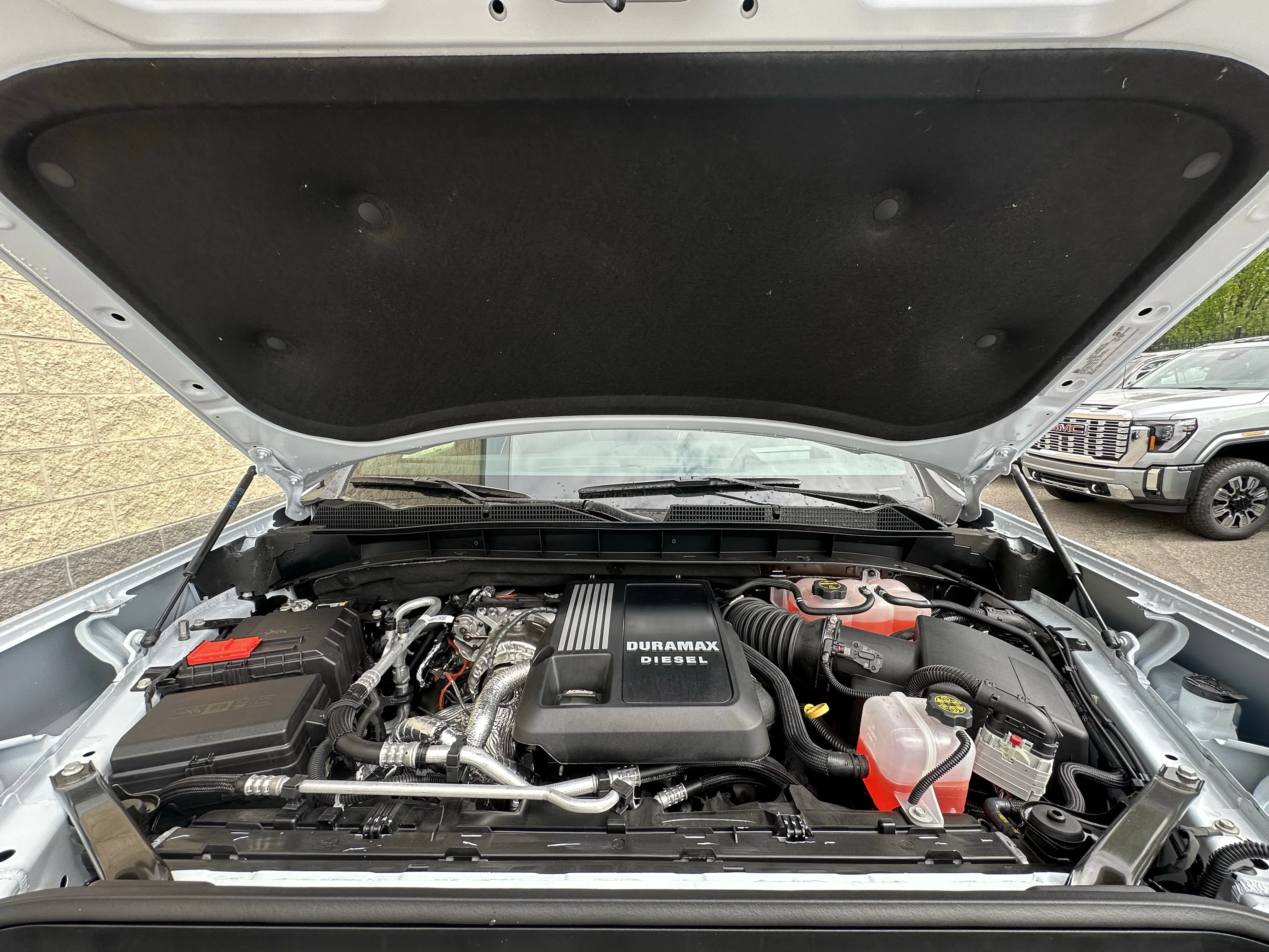 New 2026 Glacier White Tricoat GMC Denali Ultimate image 7
