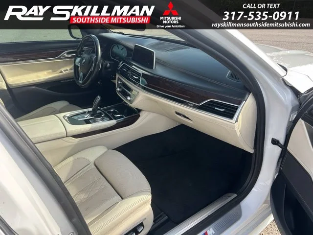 Used 2016 White BMW 750i xDrive image 23