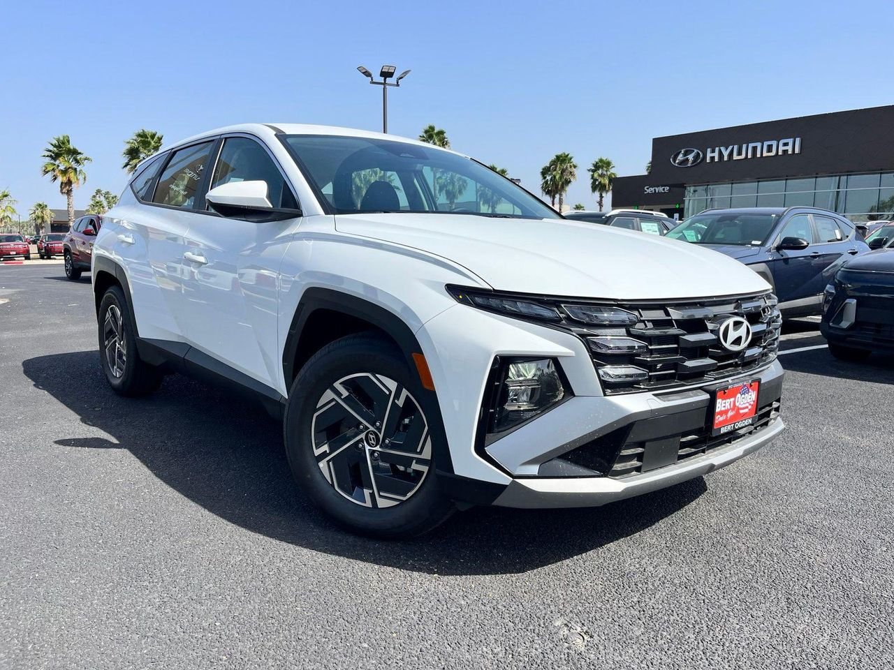 New 2026 White Hyundai SE image 1