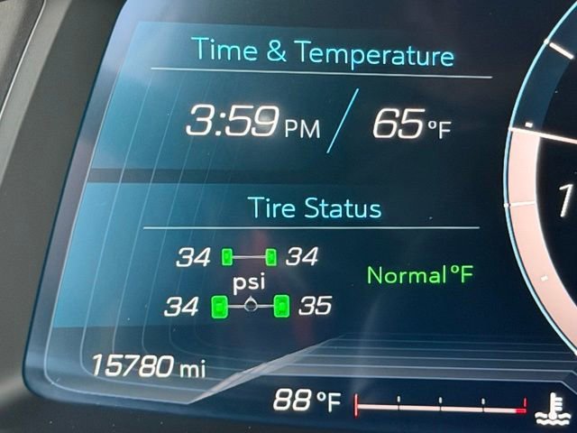 Certified Used 2025 Arctic White Chevrolet 3LT image 25