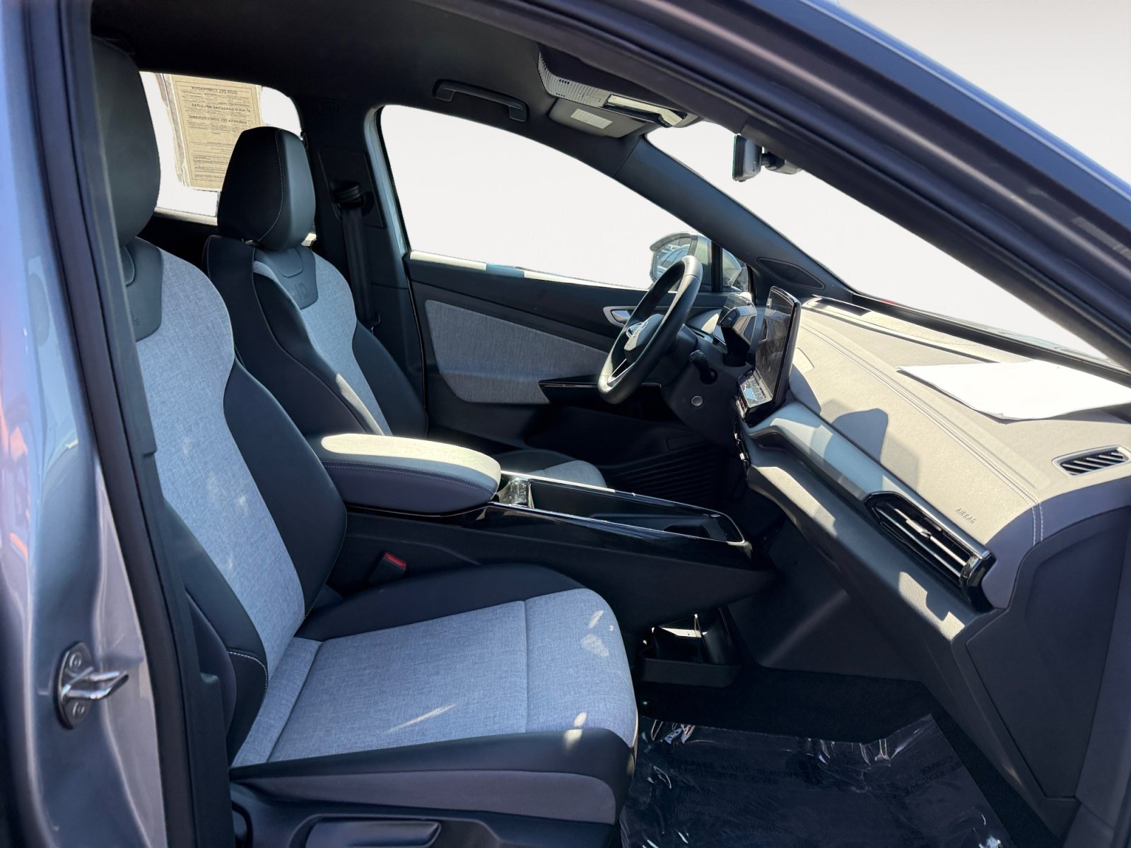 Certified Used 2023 Silver Mist Metallic Volkswagen Pro image 19