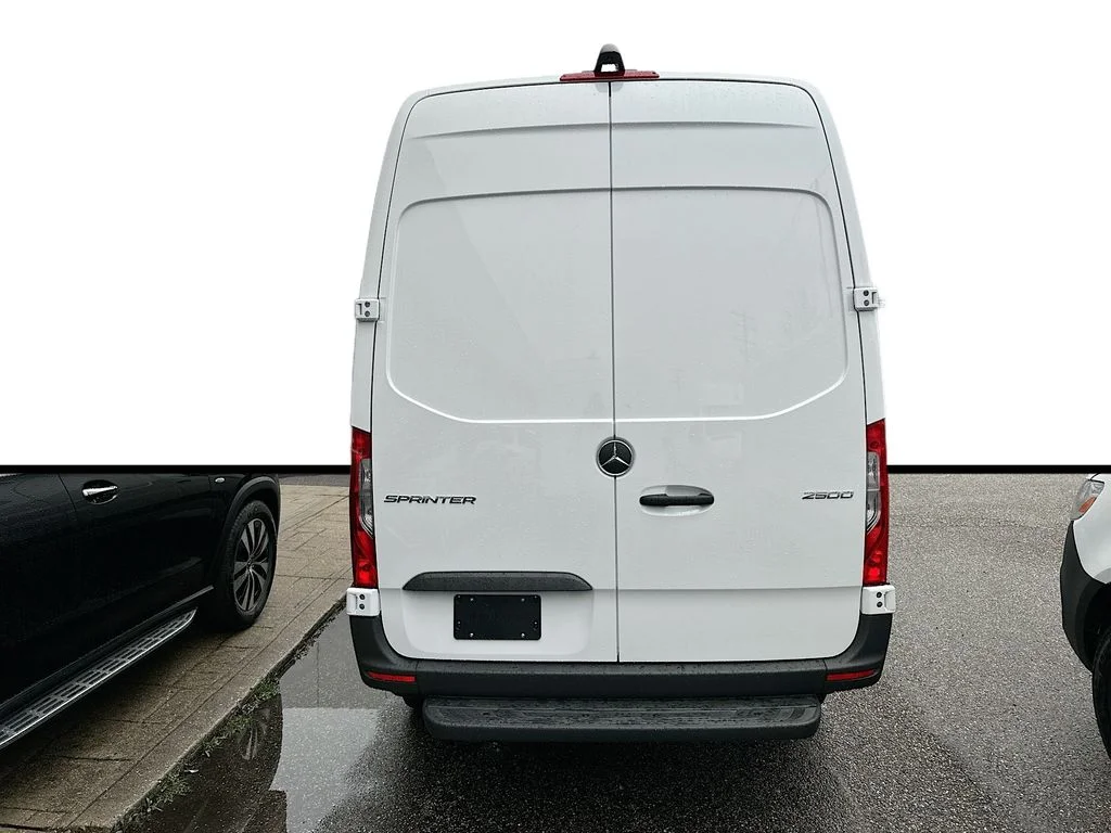 Used 2025 White Mercedes-Benz Cargo 144 WB image 5