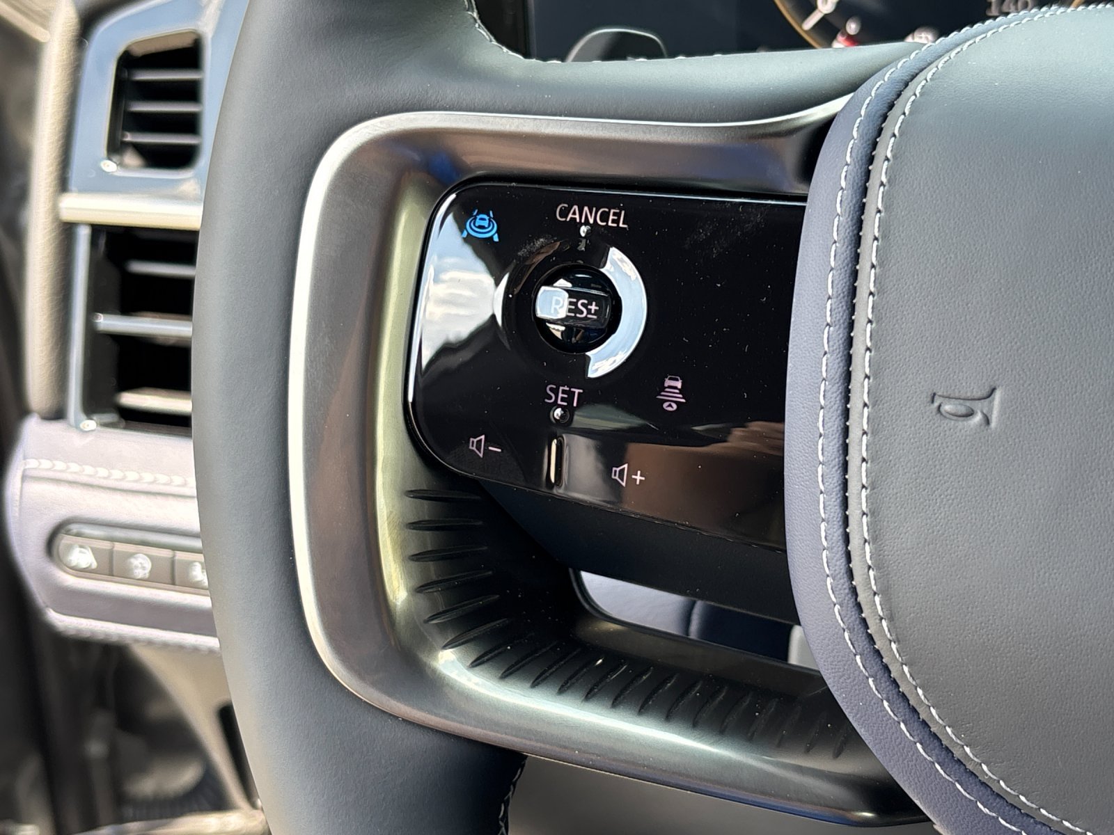 New 2027 DYNAMIC METAL INFINITI Sport 4WD image 19
