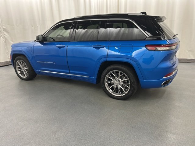 2023 Jeep Grand Cherokee Summit 4xe photo 3