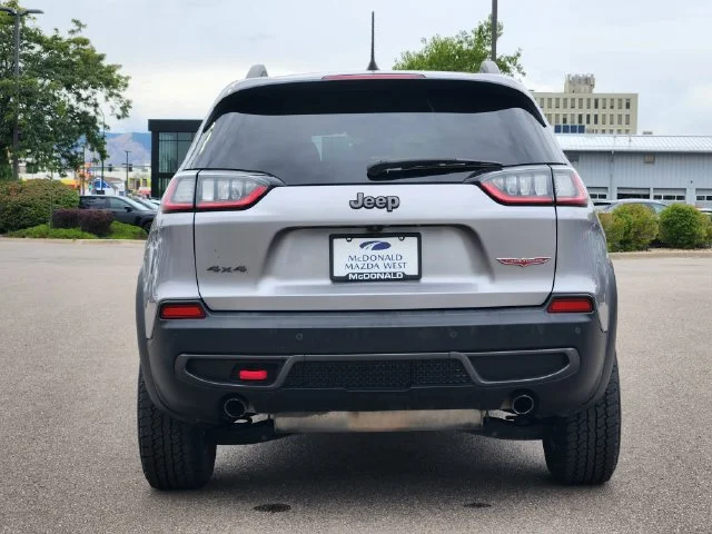 Used 2020 Silver Jeep Trailhawk image 6
