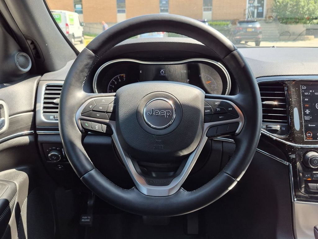 Used 2021 Gray Jeep Limited image 15