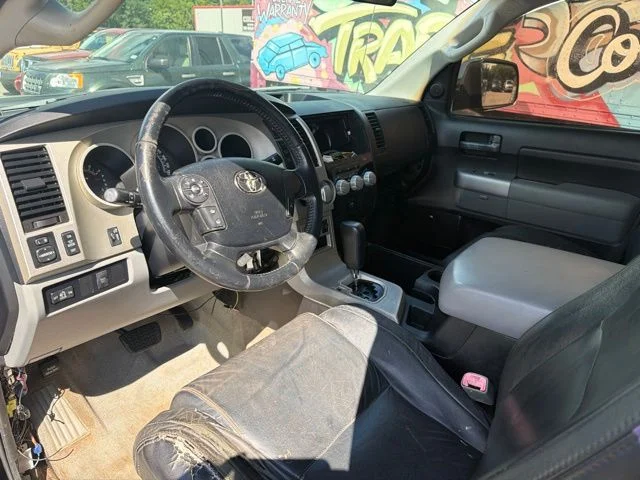 Used 2008 Black Toyota Base image 9