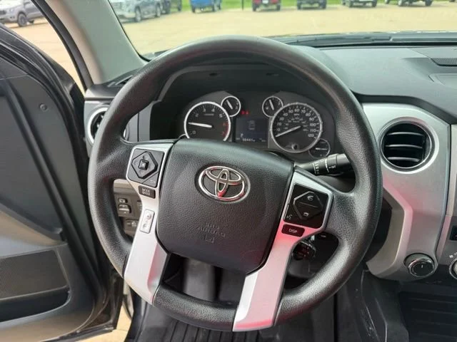 2017 Toyota Tundra SR5 - Photo 16