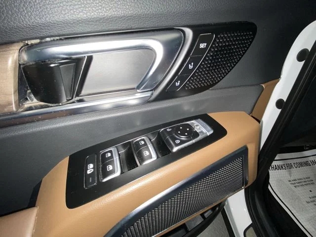 Used 2021 White Kia SX image 13