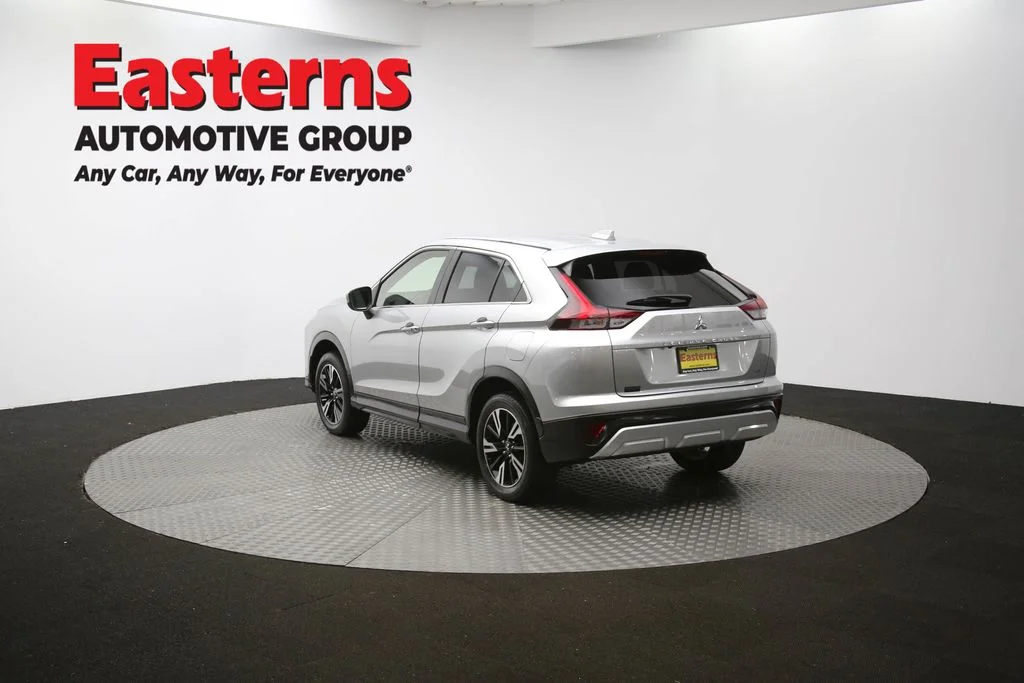 Used 2024 Silver Mitsubishi SE image 62