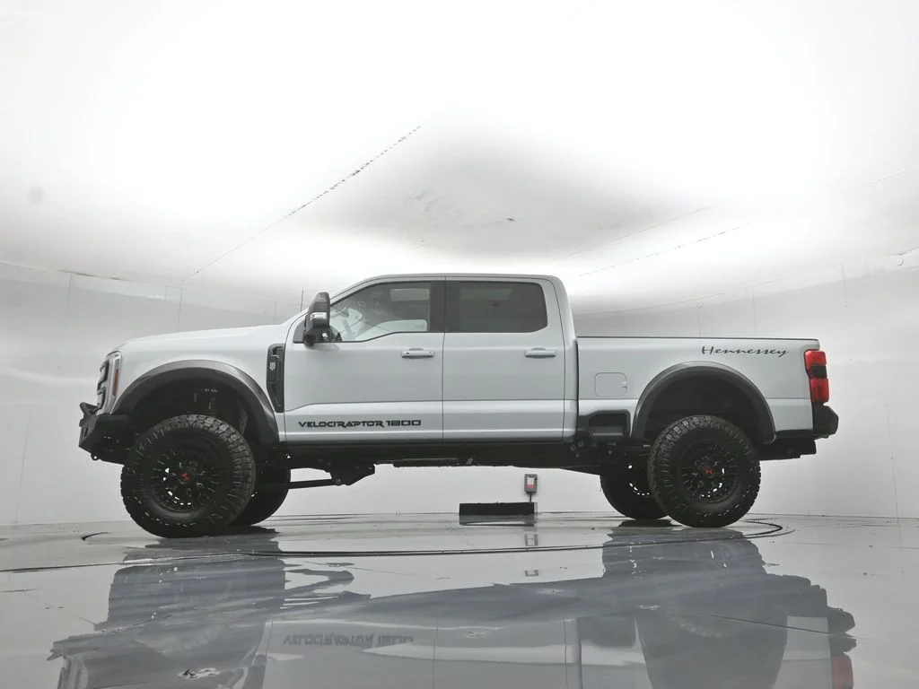 New 2026 Avalanche Ford Lariat image 7