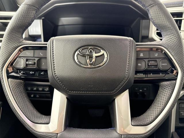 Certified Used 2025 WIND CHILL PEARL Toyota  image 16